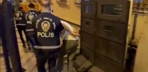 Taksim Meydanı'nda 6 kişi 1 kişiyi döverek öldürdü