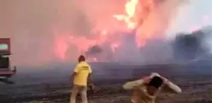Çanakkale’de alev savaşçılarının zorlu mücadelesi kamerada Ateş çemberinin içinde kaldılar
