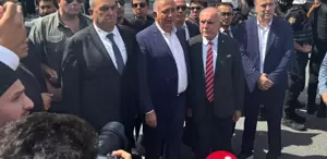 CHP İl Kongresi davası ertelendi Gürsel Tekin görevine devam edecek