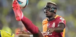 İngiliz futbol efsanesi Osimhen’den özür diledi