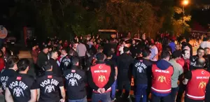 Süper Lig ekibi karıştı Taraftarlar tesisi bastı