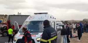 Diyarbakır-Mardin karayolunda feci kaza 3’ü çocuk 14 yaralı