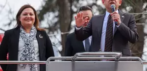 AK Parti’ye geçeceği öne sürülen Burcu Köksal’dan iddiaları güçlendiren hareket