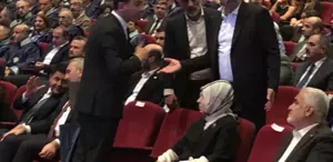 Diyarbakır’daki törende protokol krizi DEM’li eş başkanlar salonu terk etti