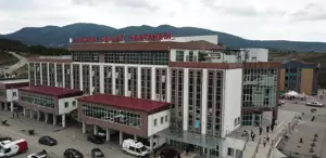 16 yaşındaki çocuk, karın ağrısı şikayetiyle gittiği hastanede ölü doğum yaptı