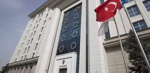 AK Parti İstanbul’da iki istifa Veda mesajı bir hayli manidar