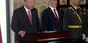 Türkiye Cumhuriyeti 102 yaşında Cumhurbaşkanı Erdoğan ve devlet erkanı Anıtkabir’i ziyaret ediyor