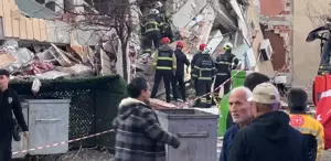 Gebze’de 6 katlı bina çöktü Enkaz altında 7 kişi var