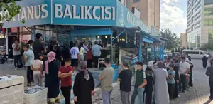 “Rabbim verdi“ diyerek fiyatı 35 TL yaptı, haberi alan dükkanın önüne koştu