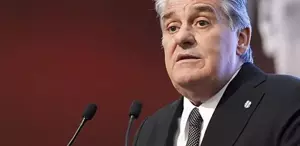 Serdal Adalı derbi biter bitmez Orkun Kökçü’yü odasına çağırdı