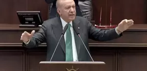 Cumhurbaşkanı Erdoğan ’’Devrim’’ dedi, bütün salon ayağa kalktı