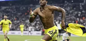 Derbi primi yatan Jhon Duran’dan flaş hareket