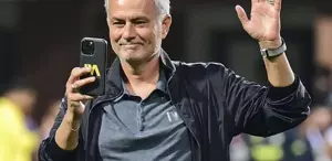 Bomba gerçek ortaya çıktı Fener taraftarı Mourinho’ya teşekkür ediyor