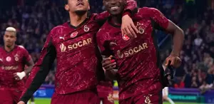 Osimhen varsa sorun yok Galatasaray, Ajax’ı bozguna uğrattı