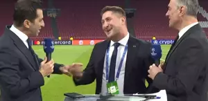 Sabri Sarıoğlu’ndan maç sonuna damga vuran hareket