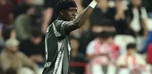 Beşiktaş, milli ara öncesi Antalyaspor engelini 3 golle geçti