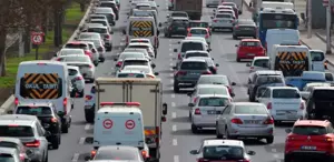 Bu gece benzine 1 lira 30 kuruş zam geliyor