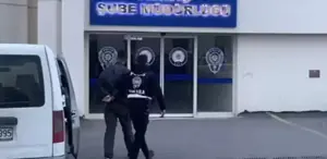 Sosyal medyada silahla meydan okudular, ekipler evlerinden aldı