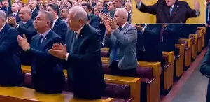 Bahçeli kürsüden İmralı ziyaretini sordu, salonda alkış koptu