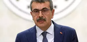 Üniversitelerden sonra zorunlu eğitim de mi kısalıyor Bakan Tekin sinyali verdi