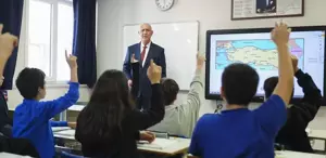 Baba, kızı, oğlu ve gelini aynı okulda görev yapıyor