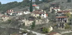 450 yıllık geçmişi var Bu köyde artık yalnızca 4 kişi yaşıyor