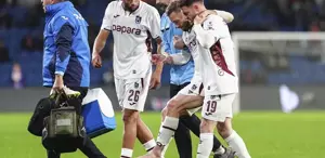 Fatih Tekke kötü haberi verdi: Ayağında kırık var