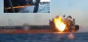 Ukrayna, Karadeniz’deki iki gemiye saldırı anını paylaştı