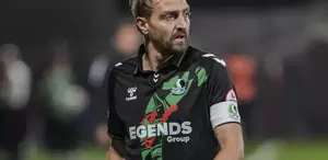 Yine Caner Erkin yine olay Bakın bu kez neden kırmızı kart gördü