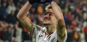 3 gol, 2 kırmızı kart Trabzonspor, Muçi ile ligde ikinci sıraya yükseldi