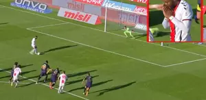 Bahis dosyasına giren Süper Lig maçı 8 dakikada 2 penaltı kaçıran futbolcunun tavırlarına bakın