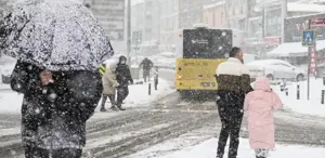 Yeni kar yağışı geliyor Öğrenciler okula başlamadan tatil ilan edilebilir