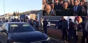 Deprem bölgesinde CHP lideri Özel’e soğuk duş: Bir grup tarafından yuhalandı