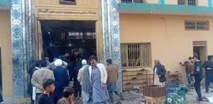 Pakistan’da cuma namazı kana bulandı: 31 kişi öldü, 169 kişi yaralı