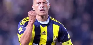 Alex, Fenerbahçe’nin paylaşımına yorum yaptı Taraftarlar beğeni yağdırdı