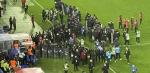 Trabzonspor taraftarı maç biter bitmez çılgına döndü