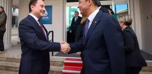 Ali Babacan’dan Özgür Özel’e rest: Kavga çıkar