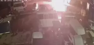 İzmir’de yanan midibüsteki 16 yaşındaki çocuk öldü