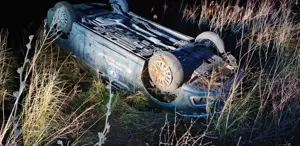 Görüştüğü kadının eşi tarafından kovalanırken kaza yaptı