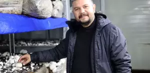 İngilizce öğretmenliğini bırakıp kurduğu tesiste ayda 60 ton üretim yapıyor