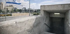 İsrail’de sığınaklar halkın kullanımına açıldı