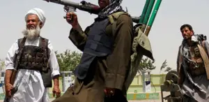 Taliban: Pakistan sınırındaki 15 askeri bölgeyi ele geçirdik