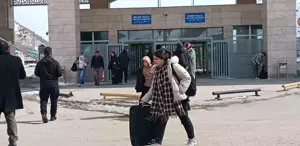 İranlılar, savaş nedeniyle ülkelerine dönüyor