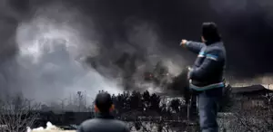 İran’da vurulan petrol deposundan dumanlar yükseliyor Vatandaşlara kritik bir uyarı var