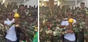 Şampiyonluk gidince delirdiler Kupayı askeri üsse götürüp tehdit ettiler