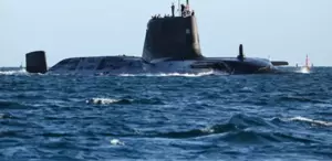 İngiltere’ye ait nükleer denizaltı Umman Denizi’ne ulaştı