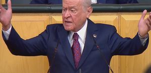 Bahçeli’den parti grubunu ayağa kaldıran sözler: Asıl rejim değişikliği o ülkede olmalıdır