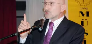 Eski AK Parti Milletvekili Bayram Ali Bayramoğlu, izinsiz sermaye piyasası faaliyeti suçundan tutuklandı.