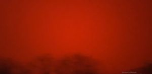 Girit’te Gökyüzü Çöl Tozu ile Kırmızıya Büründü