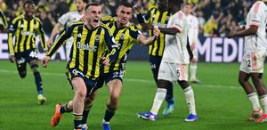 Fenerbahçe, Galatasaray’ın kaybettiği haftada Beşiktaş’ı uzatmalarda devirdi